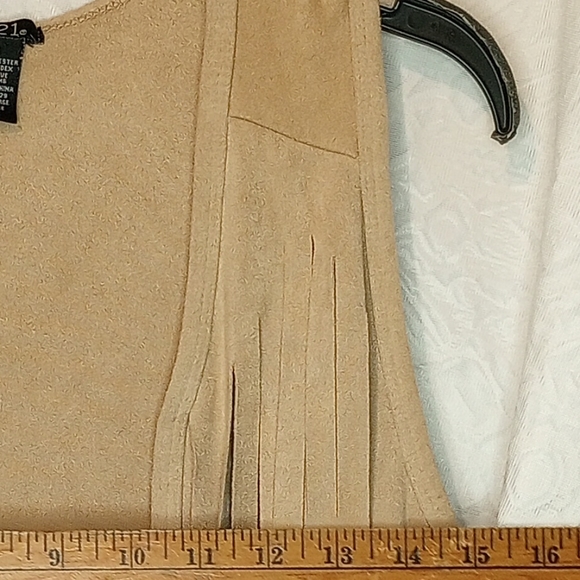 Fringe Brown vest - Picture 3 of 6